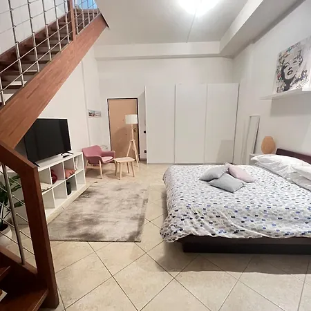 Loft Eur Free Parking Апартаменты *