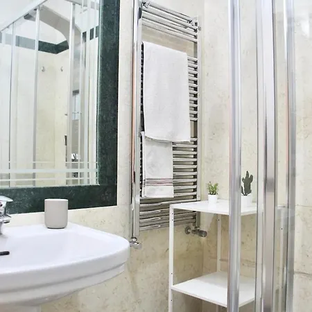 Апартаменты Loft Eur Free Parking *